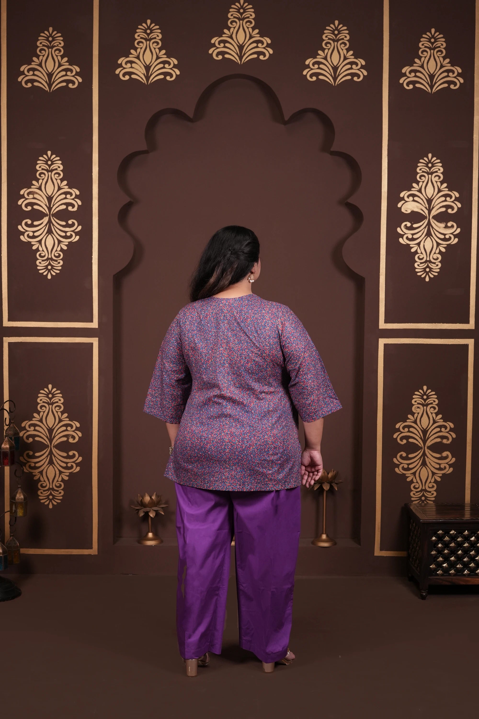 Plus Size - Round Neck Purple Cotton Suit Set with a Pocket & Purple Silk Dupatta