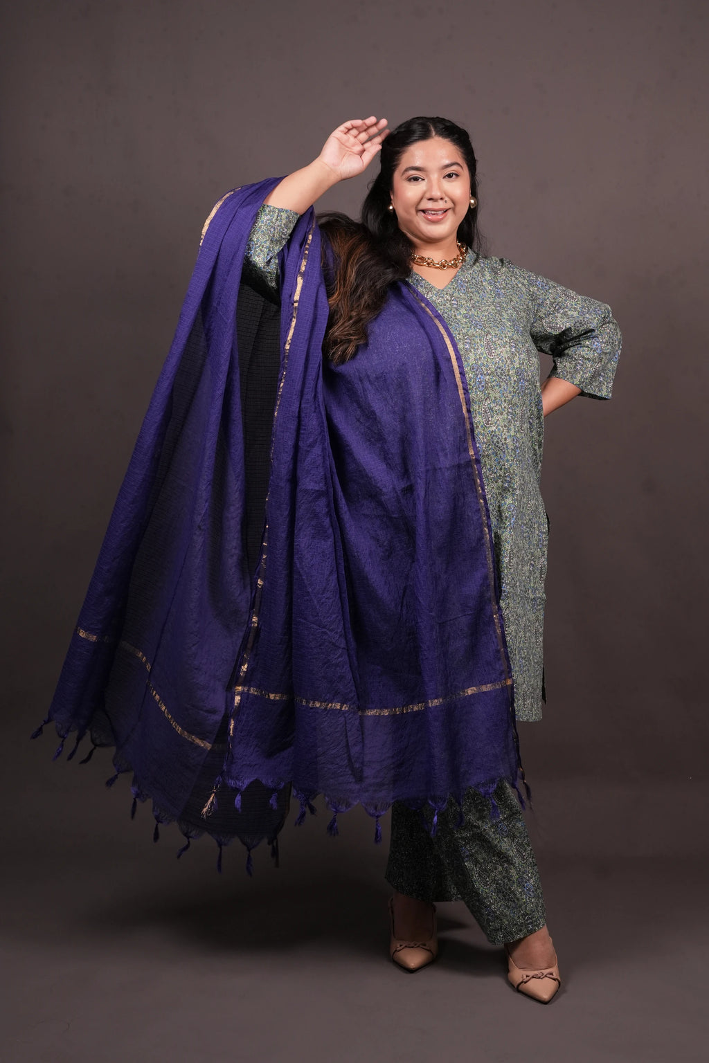 Plus Size - V Neck Blue Green Cotton Suit Set with a Pocket & matching Dupatta