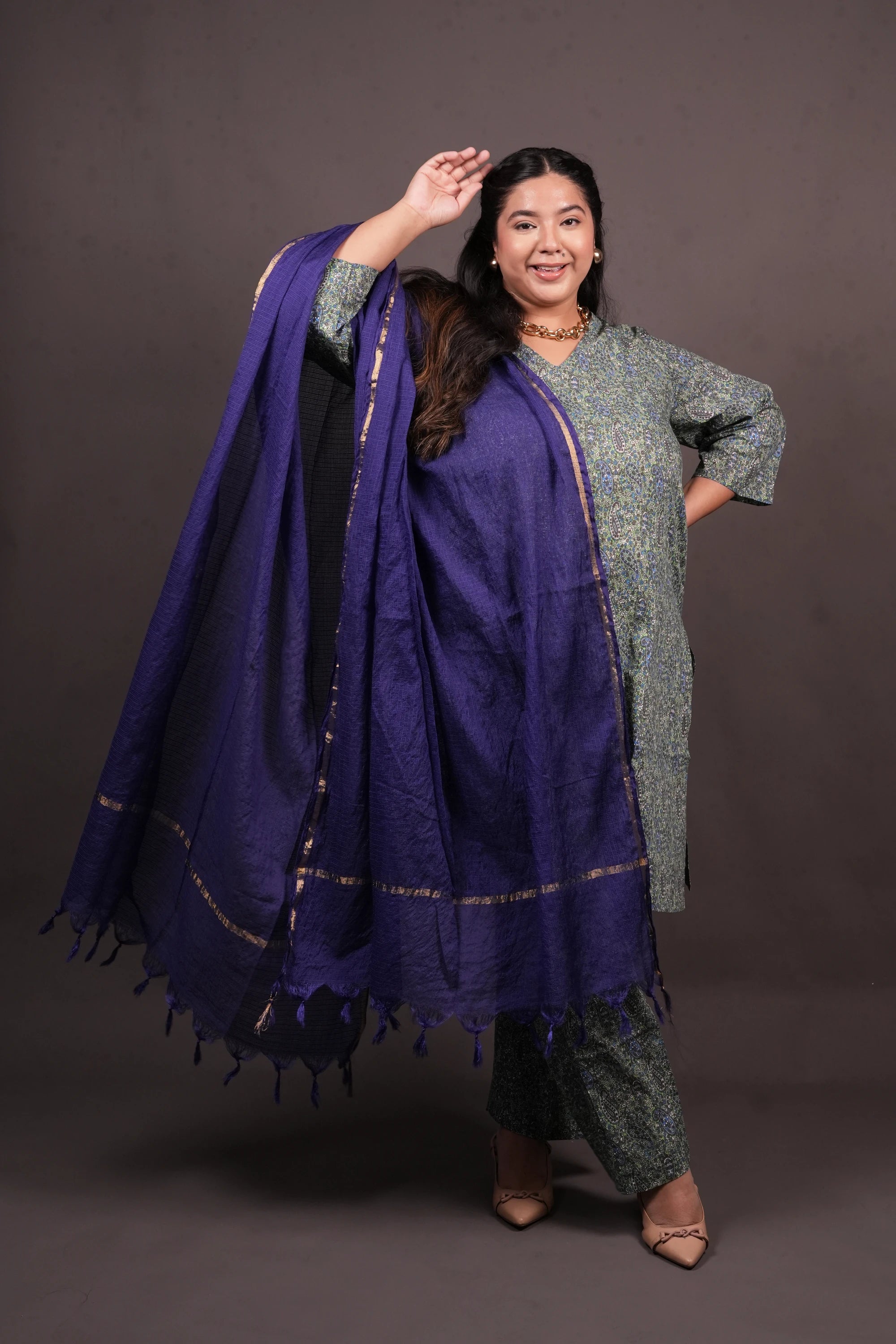 Plus Size - V Neck Blue Green Cotton Suit Set with a Pocket & matching Dupatta