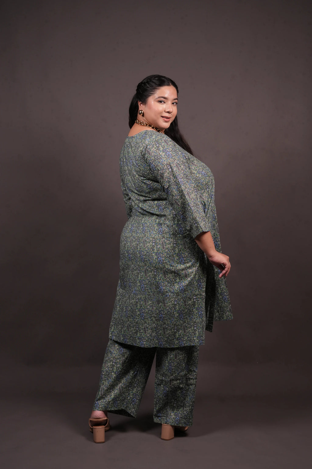 Plus Size - V Neck Blue Green Cotton Suit Set with a Pocket & matching Dupatta
