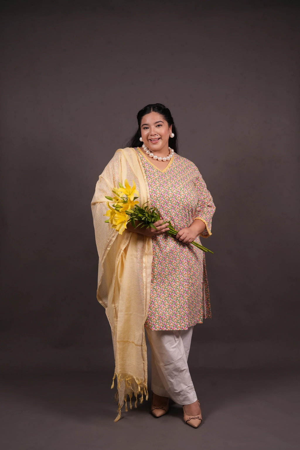 Plus Size - V Neck Yellow & White Kurti with a Pocket & an optional Butter Yellow Dupatta
