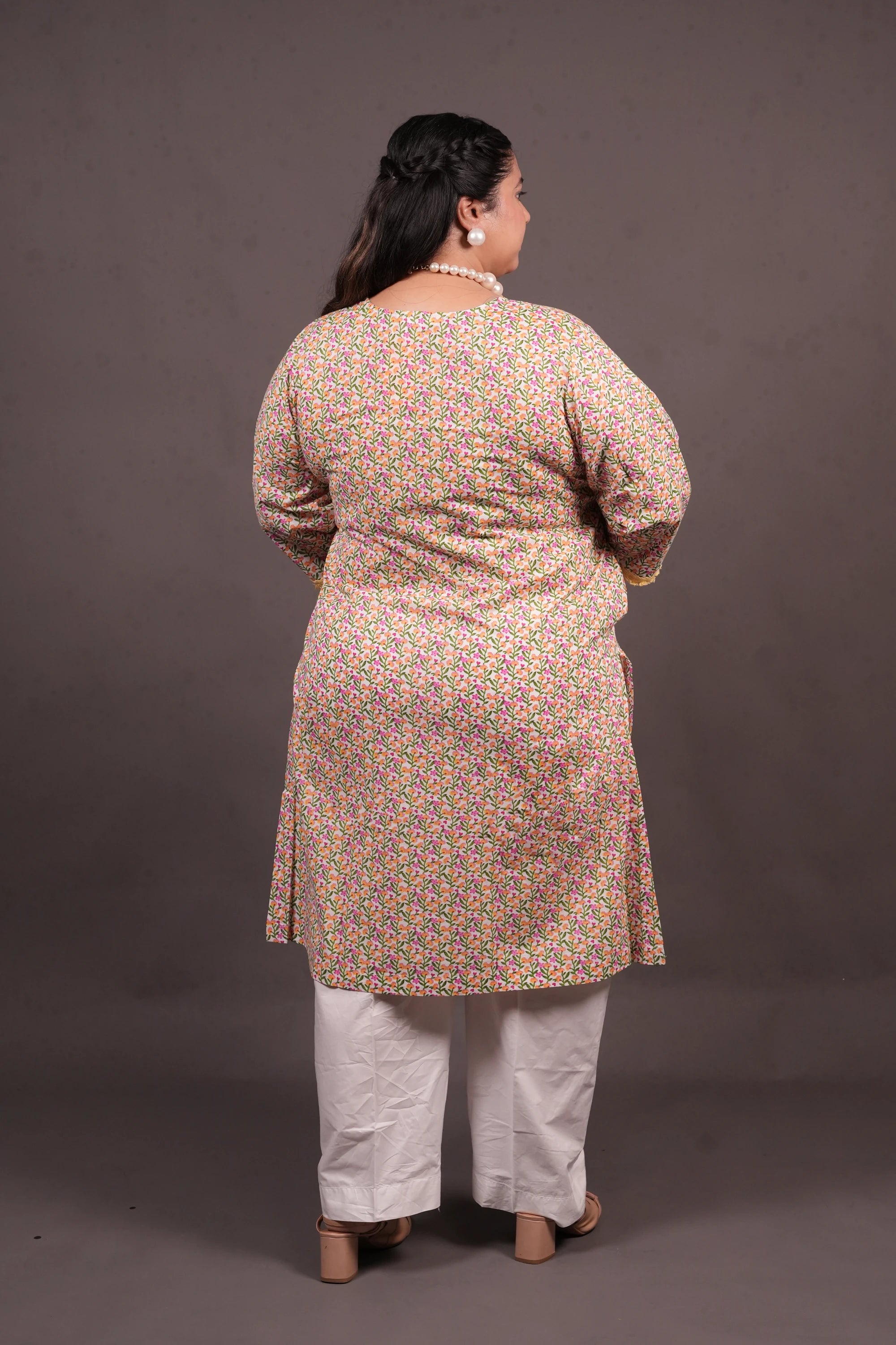 Plus Size - V Neck Yellow & White Kurti with a Pocket & an optional Butter Yellow Dupatta